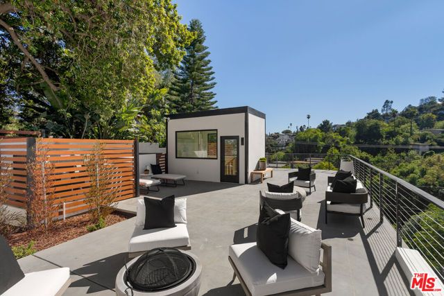 512 Rustic Drive, Los Angeles, CA 90065