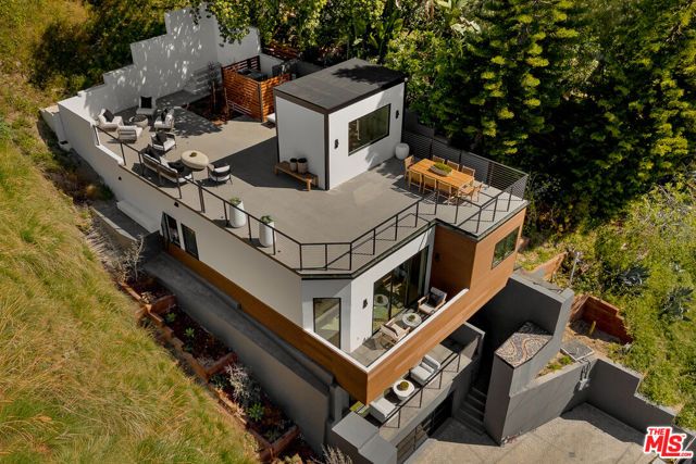 512 Rustic Drive, Los Angeles, CA 90065