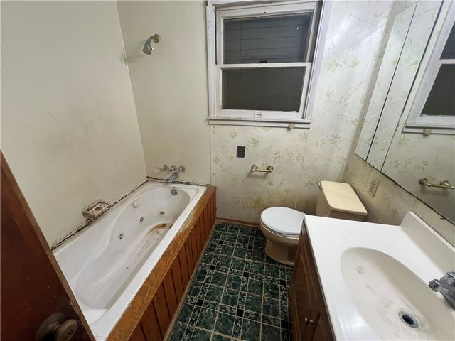 921 Ronald Dr, Corpus Christi, TX 78412