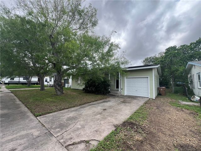 921 Ronald Dr, Corpus Christi, TX 78412