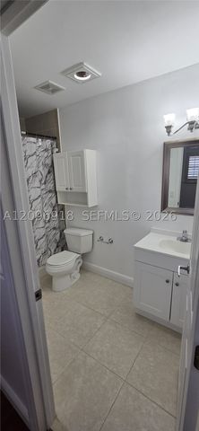 8350 SW 154th Ave 6, Miami, FL 33193
