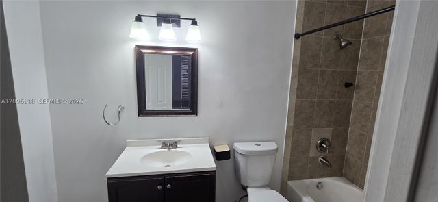 8350 SW 154th Ave 6, Miami, FL 33193