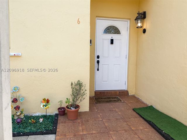 8350 SW 154th Ave 6, Miami, FL 33193