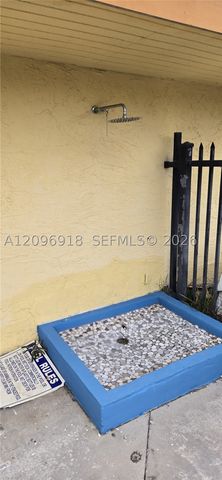 8350 SW 154th Ave 6, Miami, FL 33193