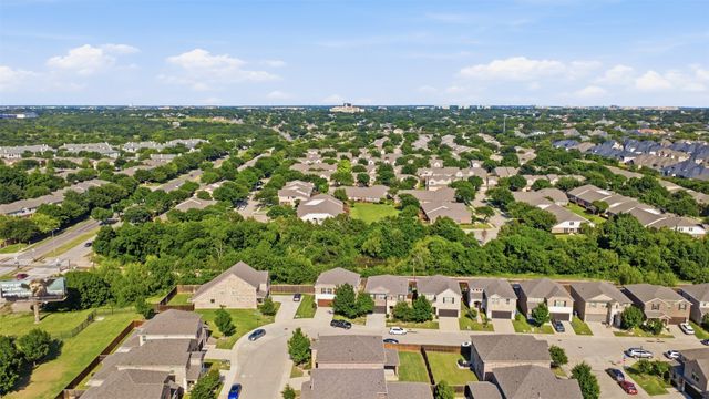 2564 Durango Drive, Carrollton, TX 75010