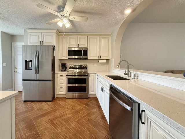 2503 RUNNINGBROOKE WAY, Sun City Center, FL 33573