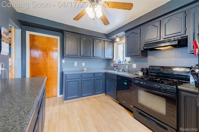 4707 16th Street, Wyandotte, MI 48192