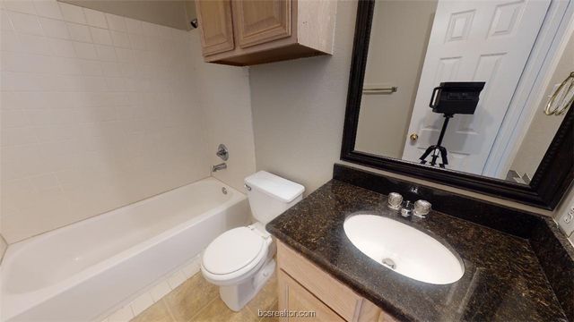 1621 Park Place, College Station, TX 77840