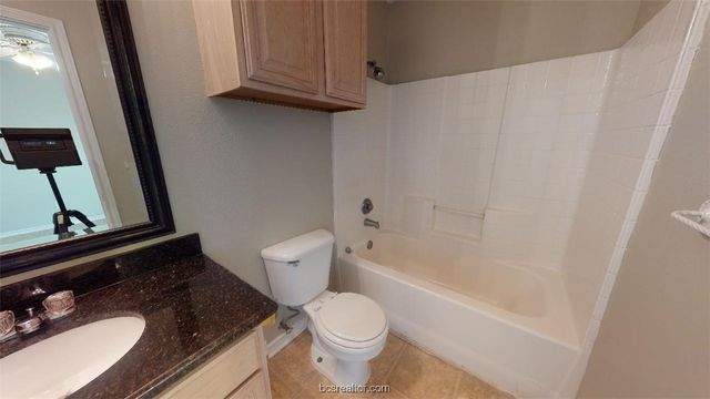 1621 Park Place, College Station, TX 77840