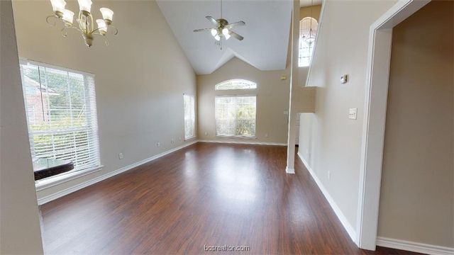 1621 Park Place, College Station, TX 77840