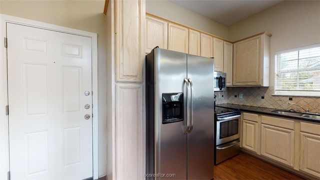 1621 Park Place, College Station, TX 77840