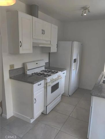 4444 centinela Avenue 5, Los Angeles, CA 90066