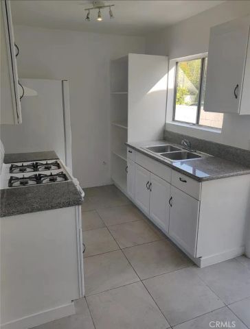 4444 centinela Avenue 5, Los Angeles, CA 90066