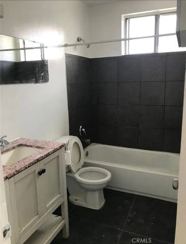 4444 centinela Avenue 5, Los Angeles, CA 90066