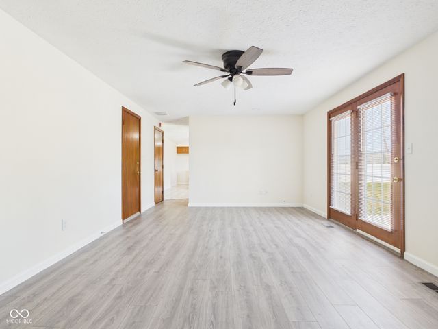 1520 E 42nd Street, Anderson, IN 46013
