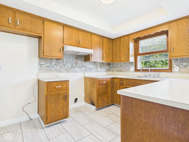1520 E 42nd Street, Anderson, IN 46013