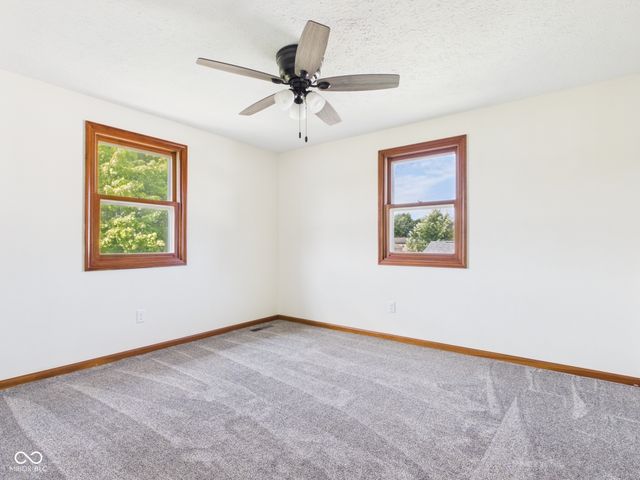 1520 E 42nd Street, Anderson, IN 46013