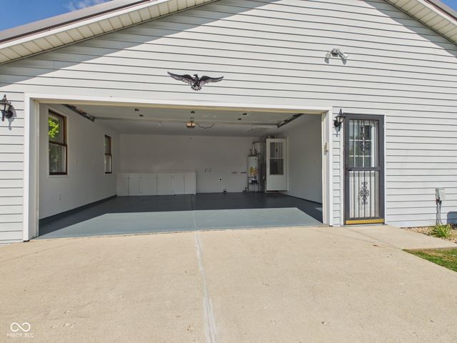 1520 E 42nd Street, Anderson, IN 46013