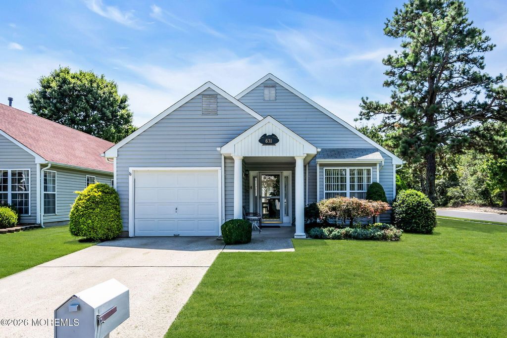 631 Bedford Lane, Manchester, NJ 08759