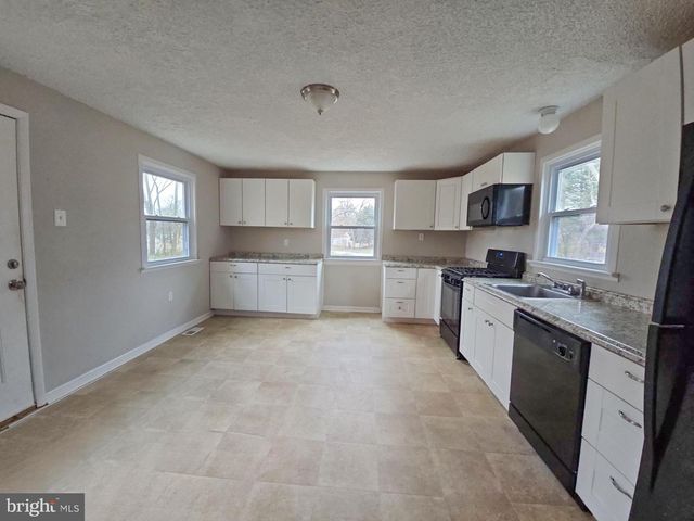 120 WADDELL AVE, Franklinville, NJ 08322