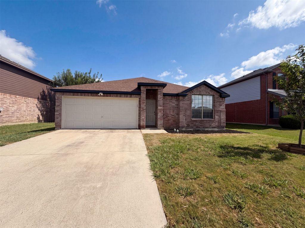 143 Pintail Lane, Sanger, TX 76266