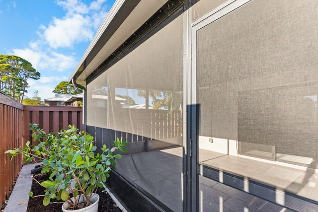 2302 SE Round Table Drive B, Port St. Lucie B, Port St Lucie, FL 34952