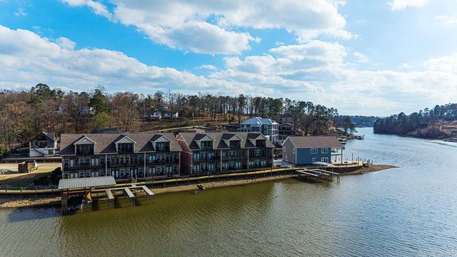 532 C6 Grand Point Drive, Hot Springs, AR 71901