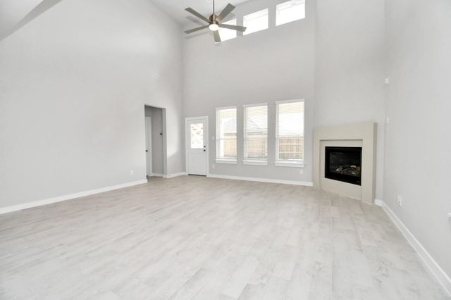 2103 Della Lakes Court, Fresno, TX 77545