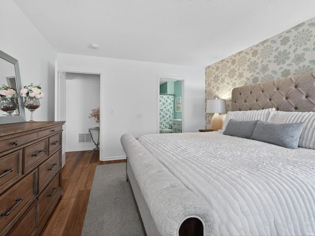 7606 Bowlander Way, Fort Wayne, IN 46835