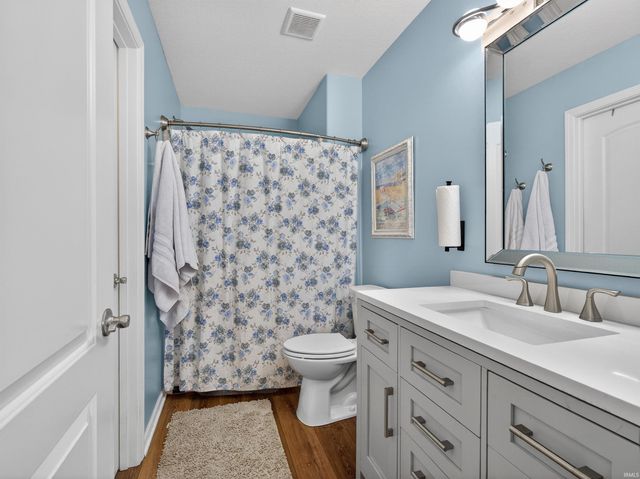 7606 Bowlander Way, Fort Wayne, IN 46835