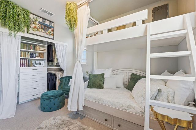 5 Huddlestone Cir, Roseville, CA 95661