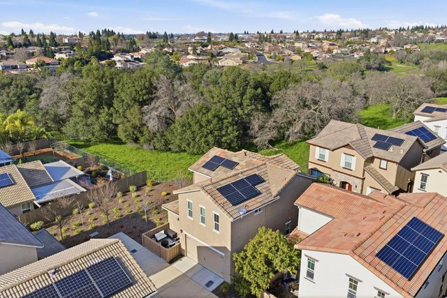 5 Huddlestone Cir, Roseville, CA 95661