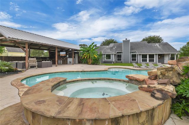 12686 Timberline Estates Drive, Willis, TX 77378