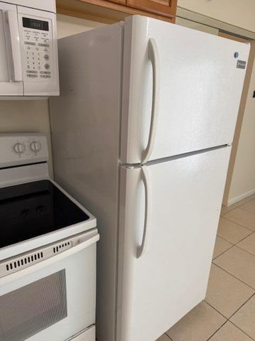 637 Executive Center Drive N105, West Palm Beach, FL 33401