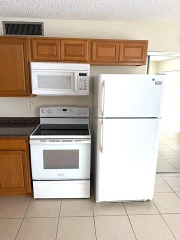 637 Executive Center Drive N105, West Palm Beach, FL 33401