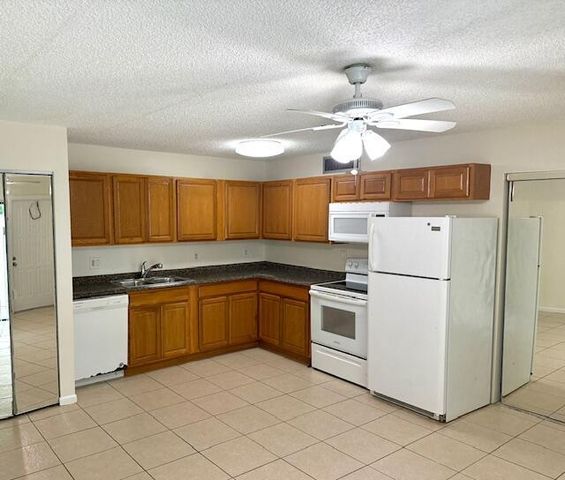 637 Executive Center Drive N105, West Palm Beach, FL 33401