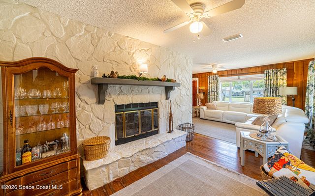 2953 Easy Street, Mims, FL 32754