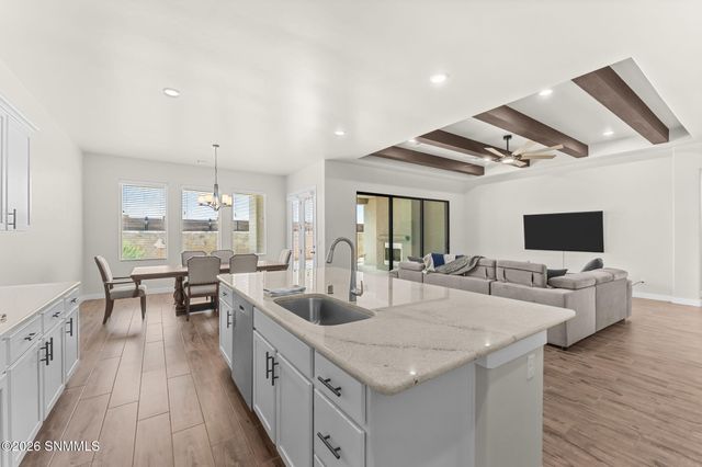 3778 Nightingale Avenue, Las Cruces, NM 88012