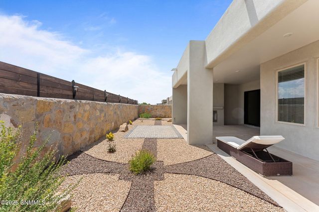 3778 Nightingale Avenue, Las Cruces, NM 88012