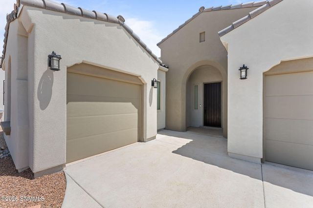 3778 Nightingale Avenue, Las Cruces, NM 88012