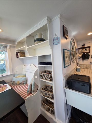37 Eustis Avenue, Newport, RI 02840