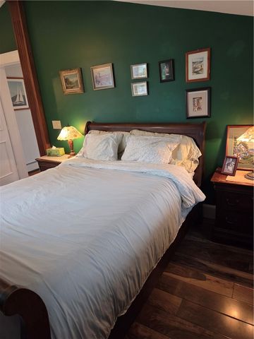 37 Eustis Avenue, Newport, RI 02840