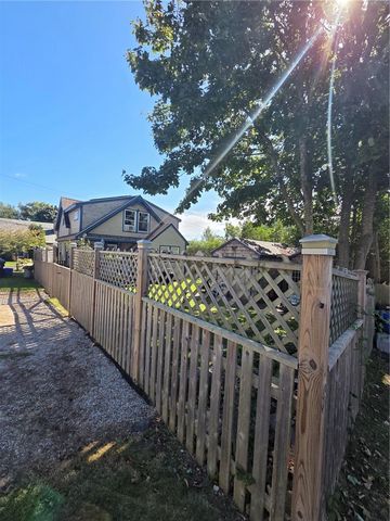37 Eustis Avenue, Newport, RI 02840