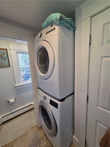 37 Eustis Avenue, Newport, RI 02840