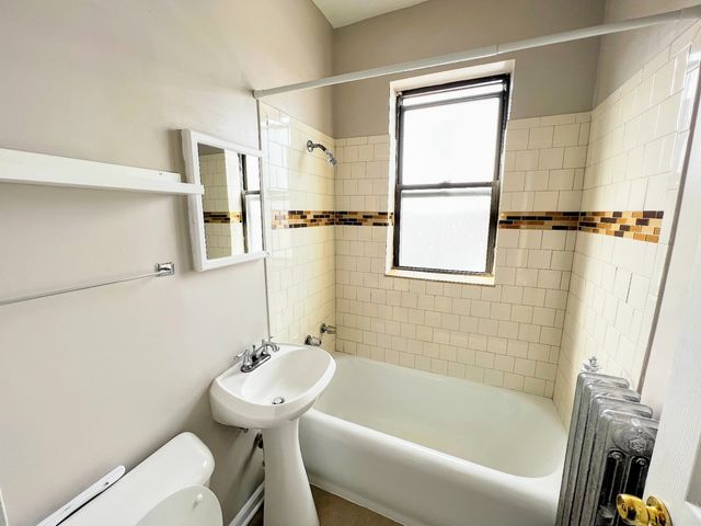 839 W Sheridan Road 522, Chicago, IL 60613
