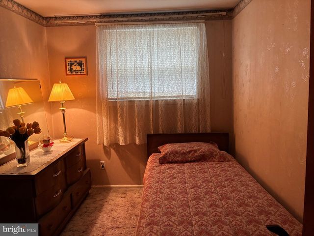 12039 MILLBROOK RD, Philadelphia, PA 19154