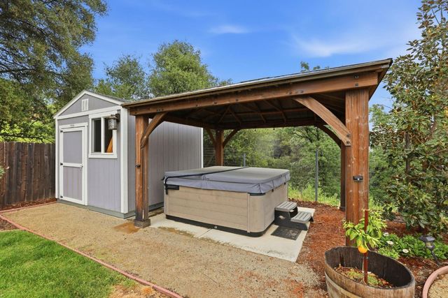 4478 Lewis Rd, Diamond Springs, CA 95619