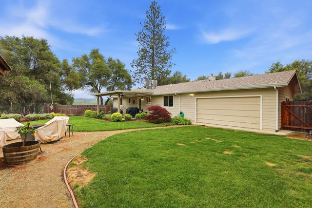 4478 Lewis Rd, Diamond Springs, CA 95619