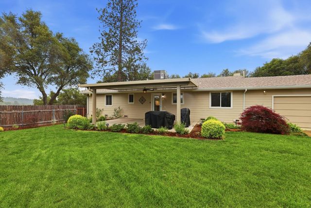 4478 Lewis Rd, Diamond Springs, CA 95619