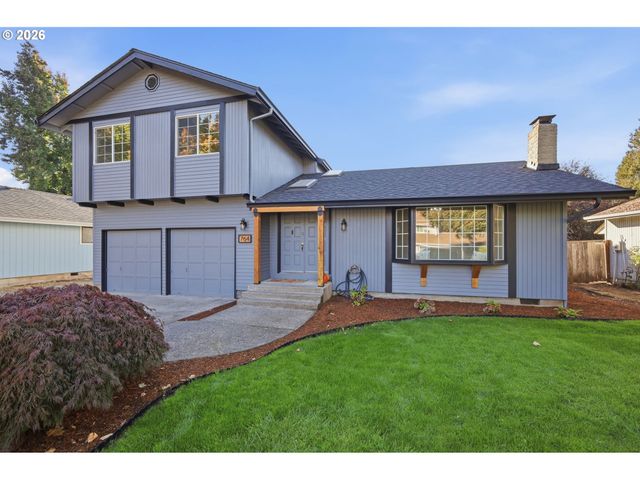 764 71ST St, Springfield, OR 97478